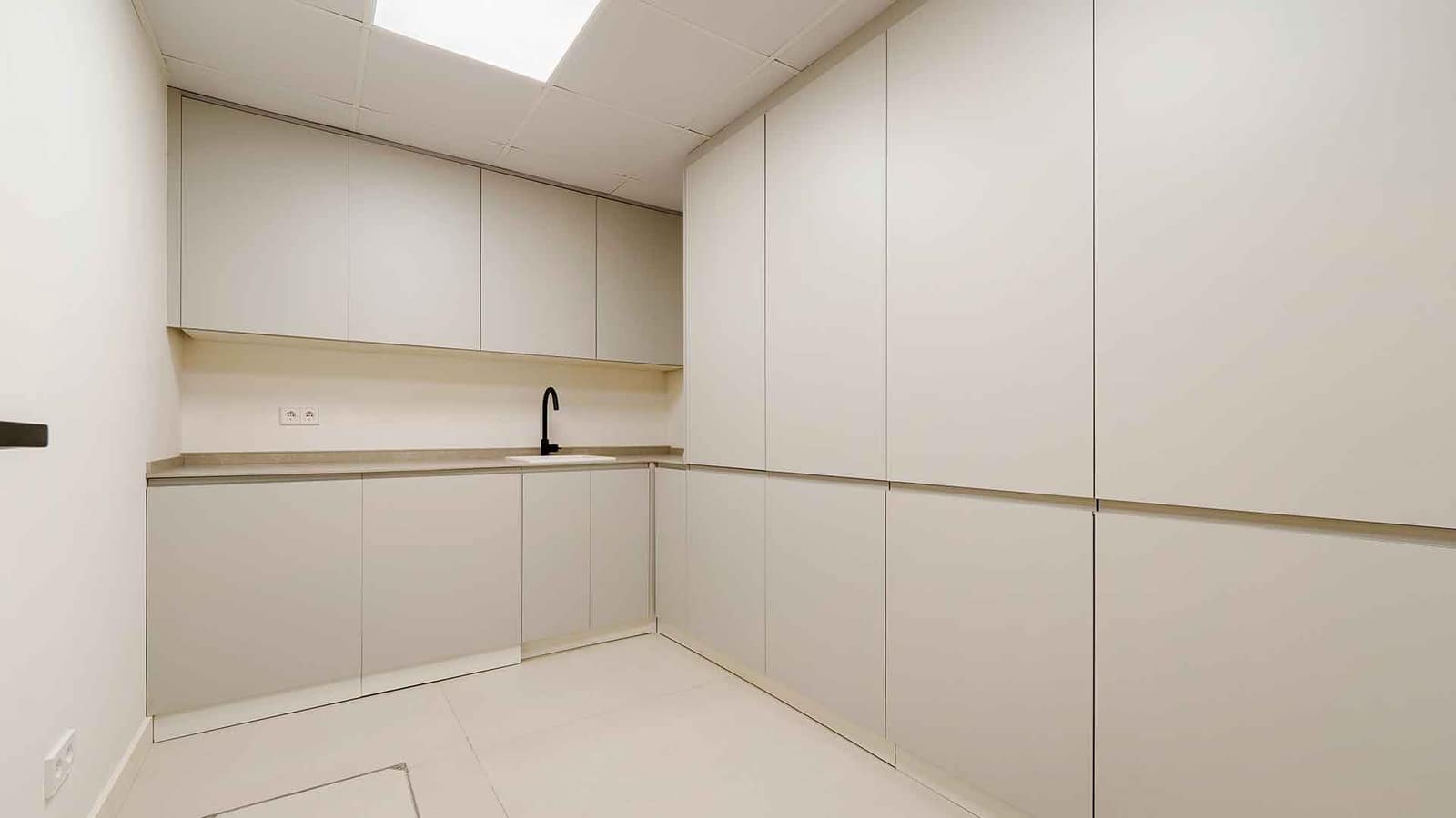 5 sypialnia Willa na sprzedaż w San Pedro de Alcantara z basenem - 4 580 000 € (Ref: 9359394)