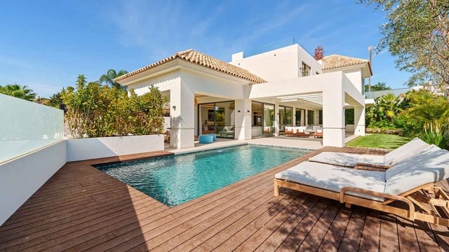 5 soveværelse Villa til salg i San Pedro de Alcántara Pueblo, Marbella med swimmingpool - € 4.580.000 (Ref: 9359394)