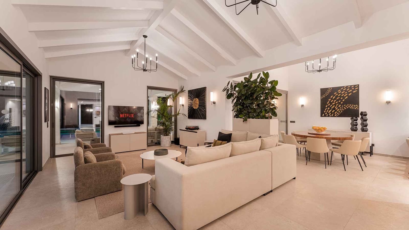 5 sypialnia Willa na sprzedaż w Nueva Andalucia z basenem - 4 950 000 € (Ref: 9371982)