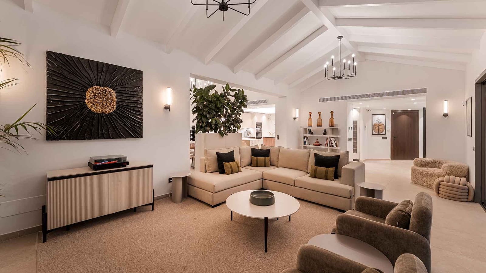 5 sypialnia Willa na sprzedaż w Nueva Andalucia z basenem - 4 950 000 € (Ref: 9371982)