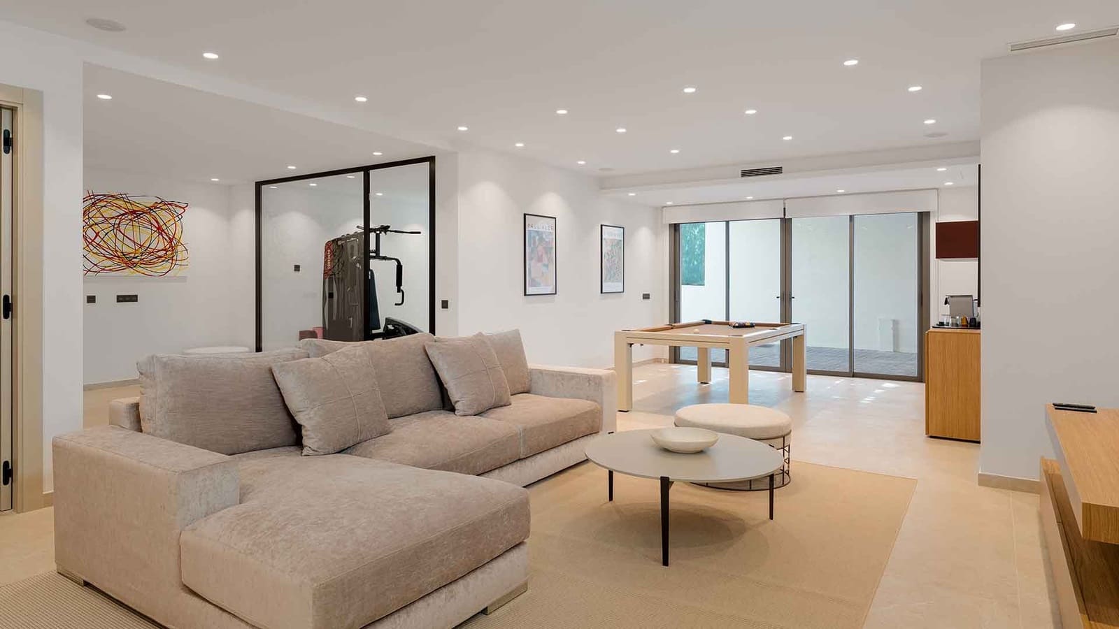 5 sypialnia Willa na sprzedaż w Nueva Andalucia z basenem - 4 950 000 € (Ref: 9371982)