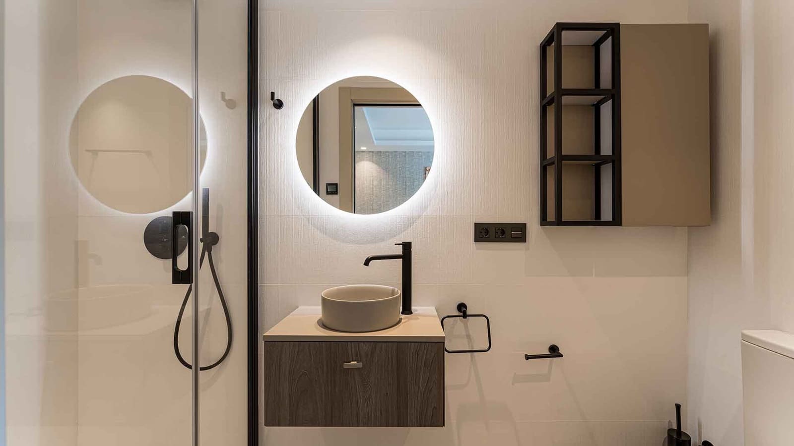 5 sypialnia Willa na sprzedaż w Nueva Andalucia z basenem - 4 950 000 € (Ref: 9371982)