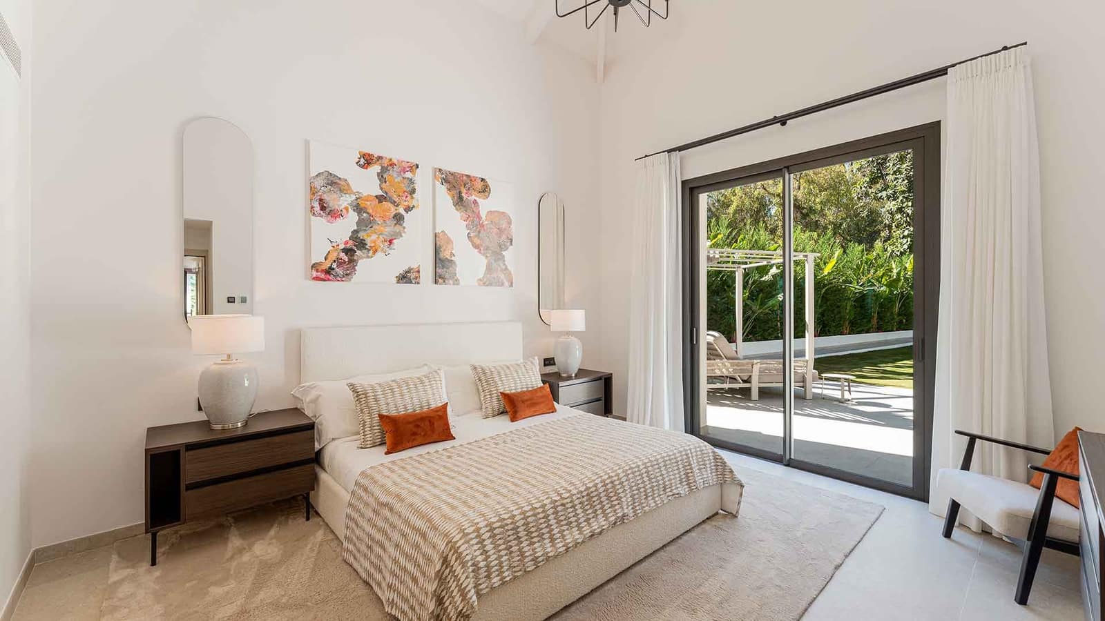 5 sypialnia Willa na sprzedaż w Nueva Andalucia z basenem - 4 950 000 € (Ref: 9371982)