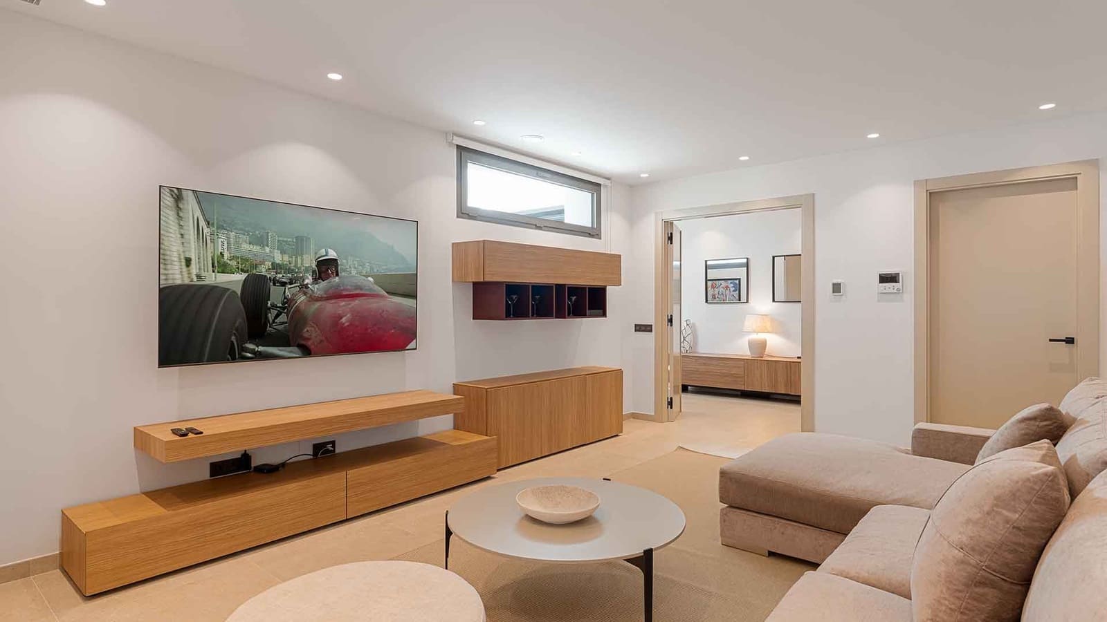 5 sypialnia Willa na sprzedaż w Nueva Andalucia z basenem - 4 950 000 € (Ref: 9371982)