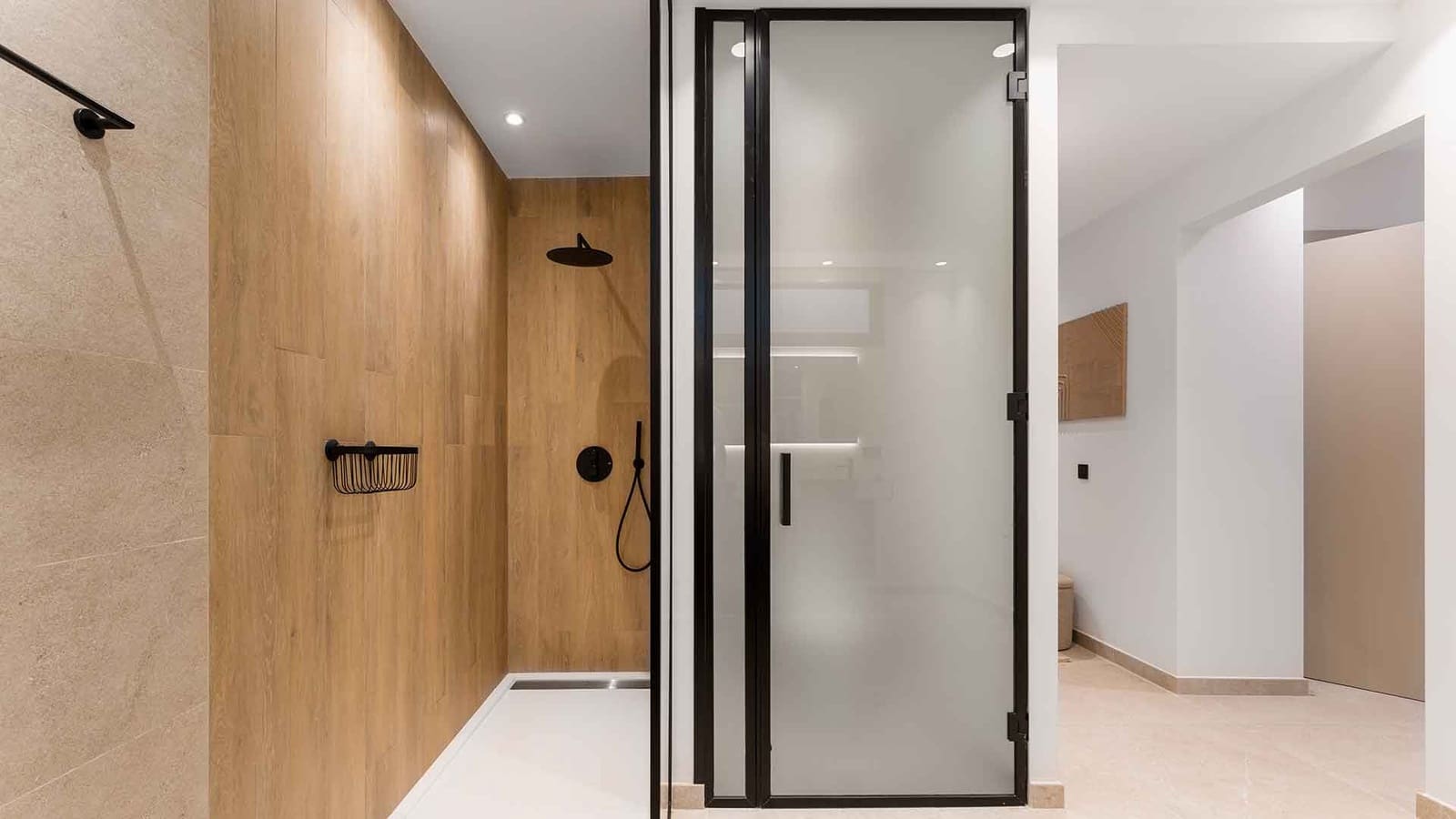 5 sypialnia Willa na sprzedaż w Nueva Andalucia z basenem - 4 950 000 € (Ref: 9371982)