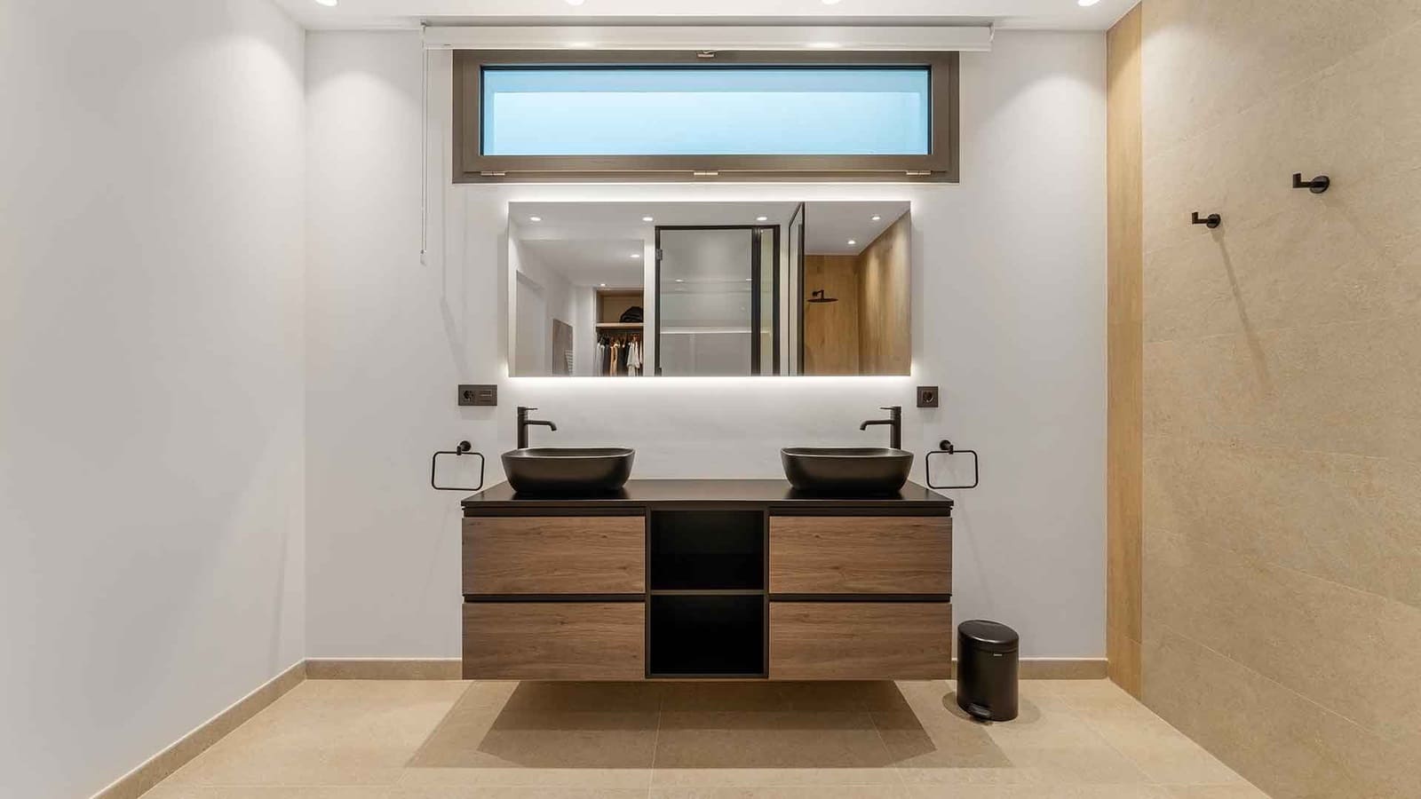 5 sypialnia Willa na sprzedaż w Nueva Andalucia z basenem - 4 950 000 € (Ref: 9371982)