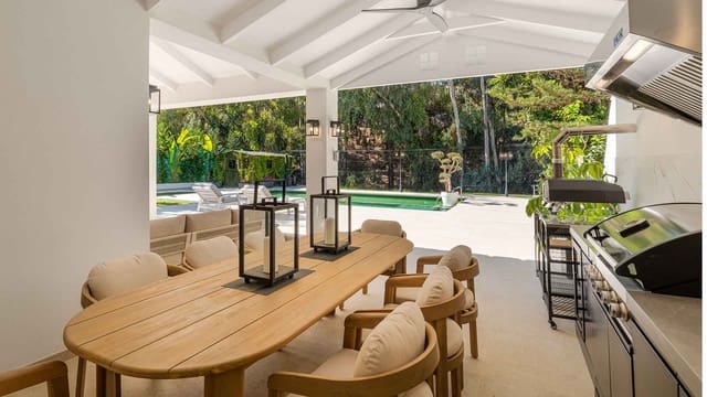 5 soverom Villa til salgs i Nueva Andalucía Centro, Marbella med svømmebasseng - € 4 950 000 (Ref: 9371982)