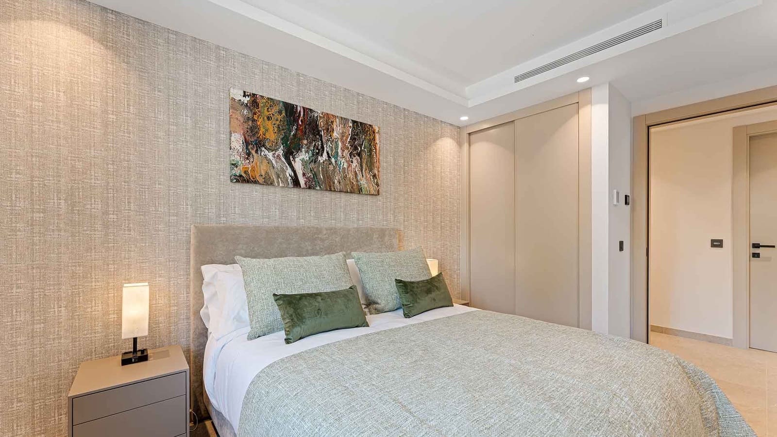 5 sypialnia Willa na sprzedaż w Nueva Andalucia z basenem - 4 950 000 € (Ref: 9371982)