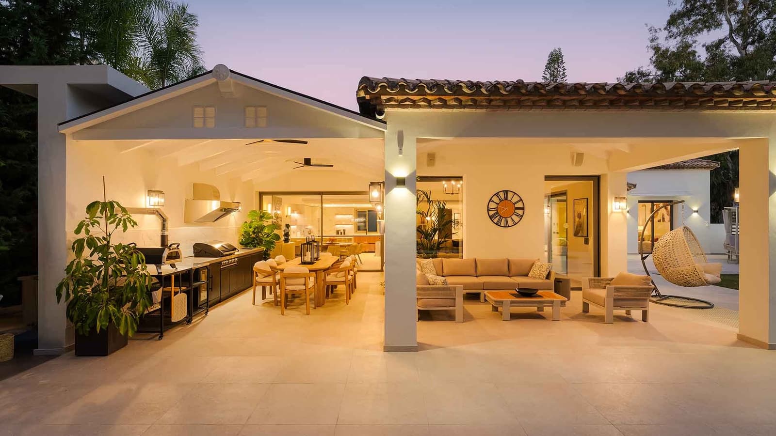 5 sypialnia Willa na sprzedaż w Nueva Andalucia z basenem - 4 950 000 € (Ref: 9371982)