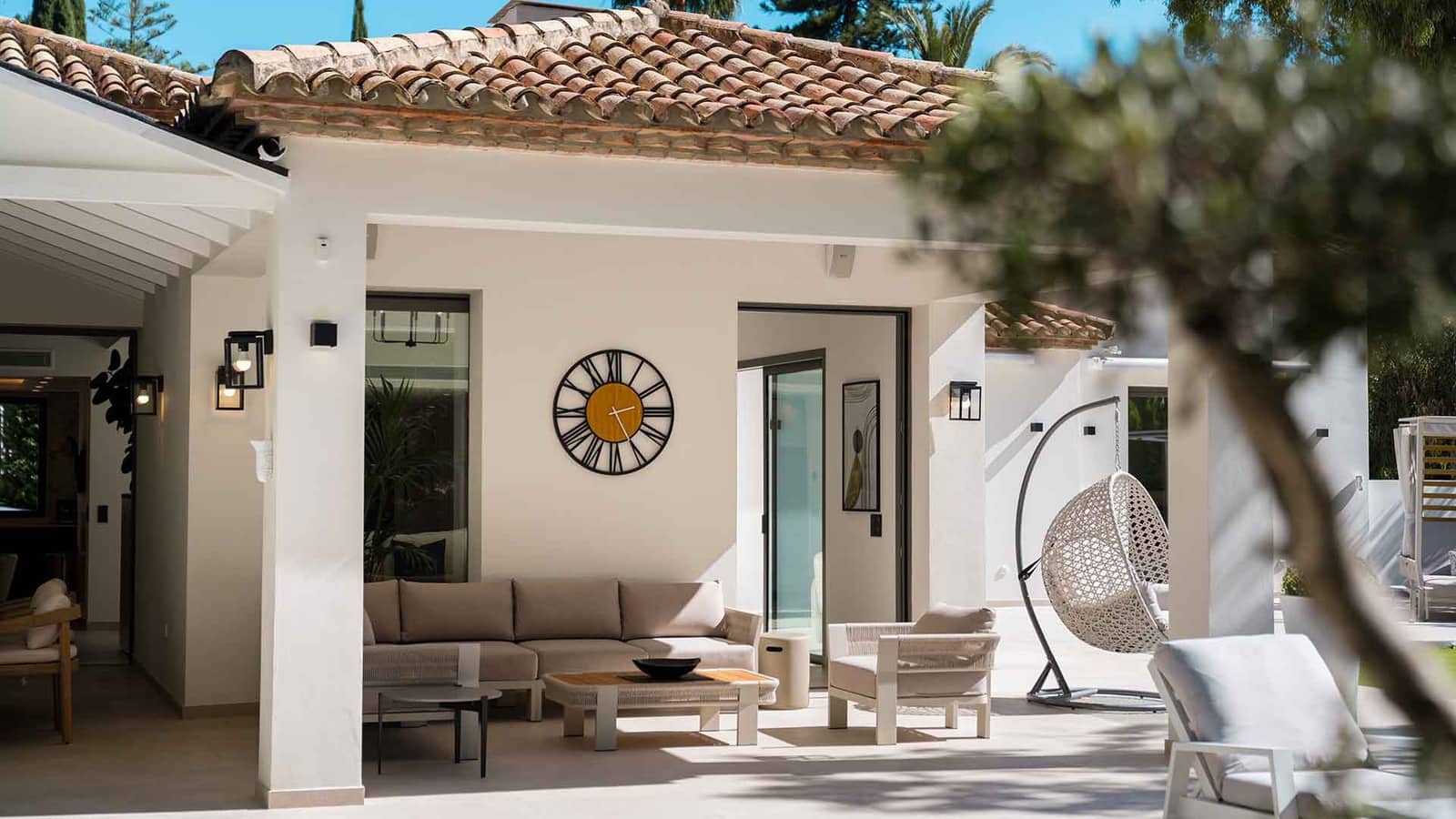 5 sypialnia Willa na sprzedaż w Nueva Andalucia z basenem - 4 950 000 € (Ref: 9371982)