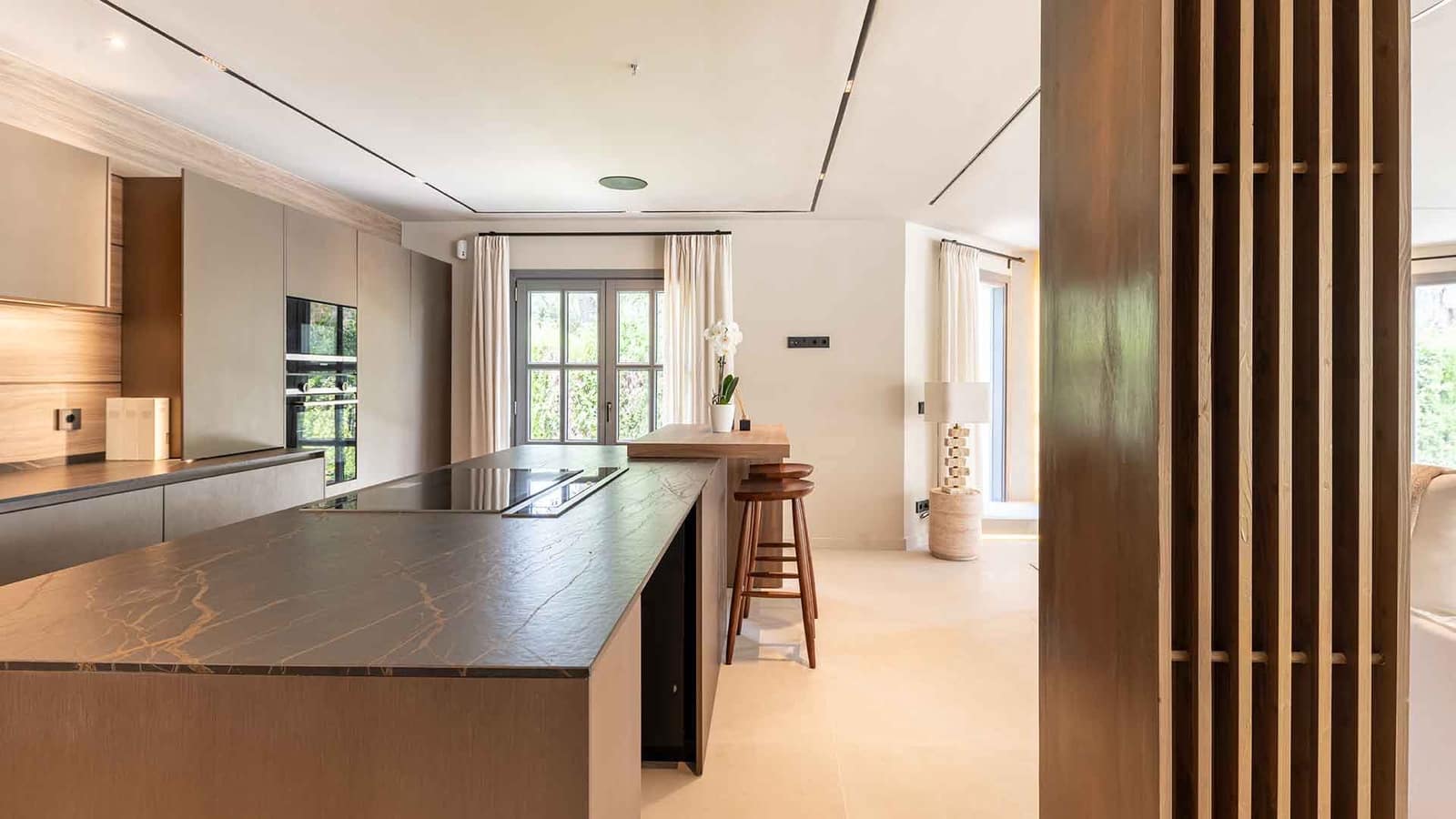 5 soverom Villa til salgs i Estepona - € 3 495 000 (Ref: 9371983)