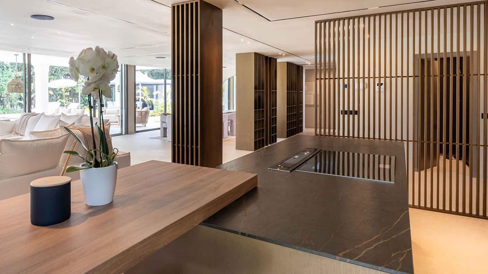 5 soverom Villa til salgs i Estepona - € 3 495 000 (Ref: 9371983)