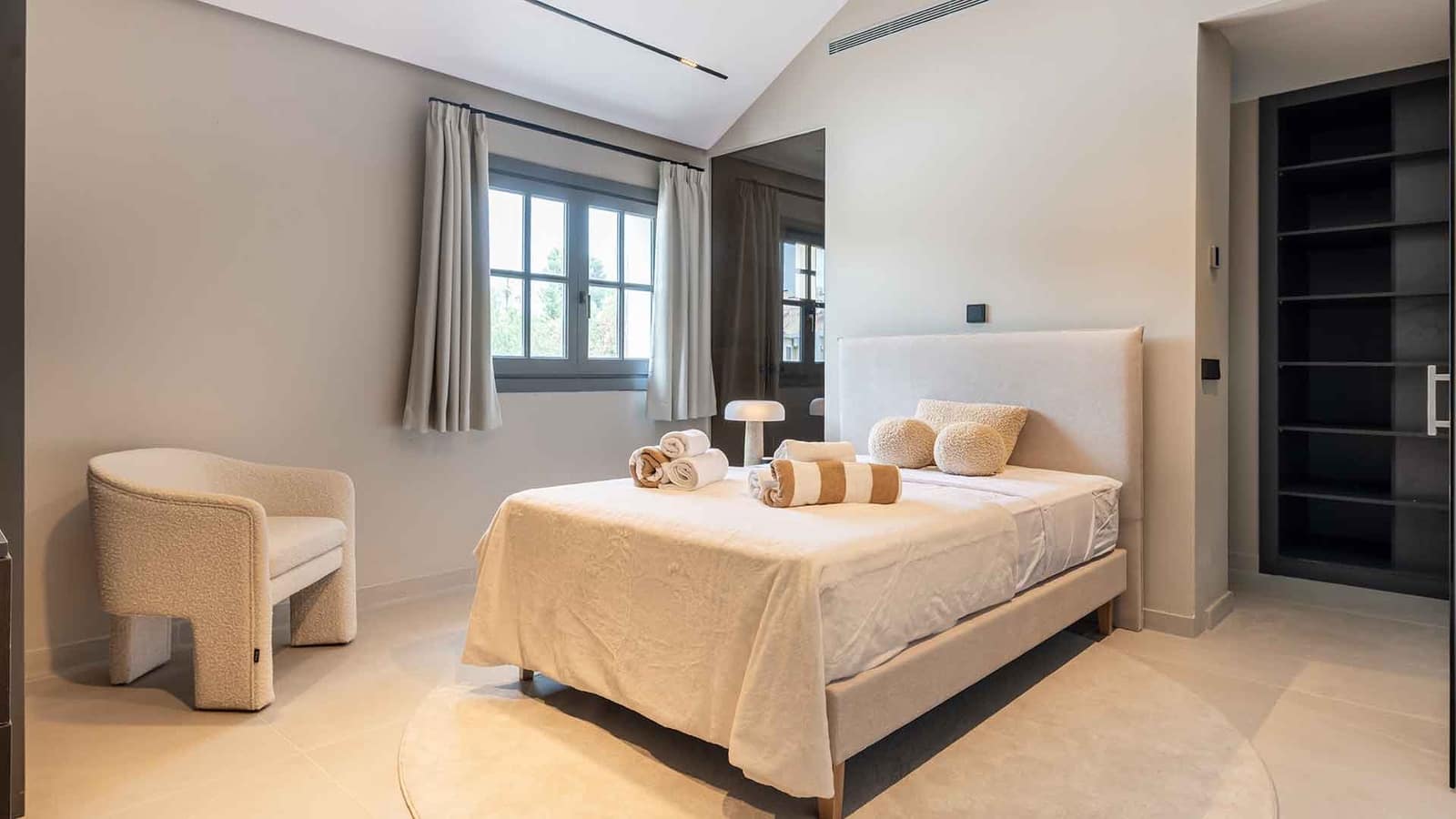 5 soverom Villa til salgs i Estepona - € 3 495 000 (Ref: 9371983)