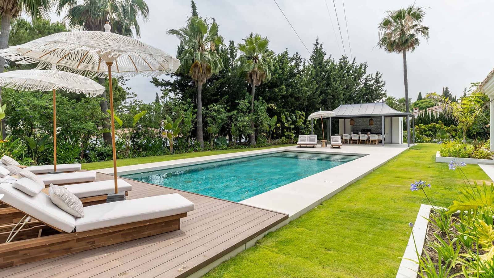 5 soverom Villa til salgs i Estepona - € 3 495 000 (Ref: 9371983)