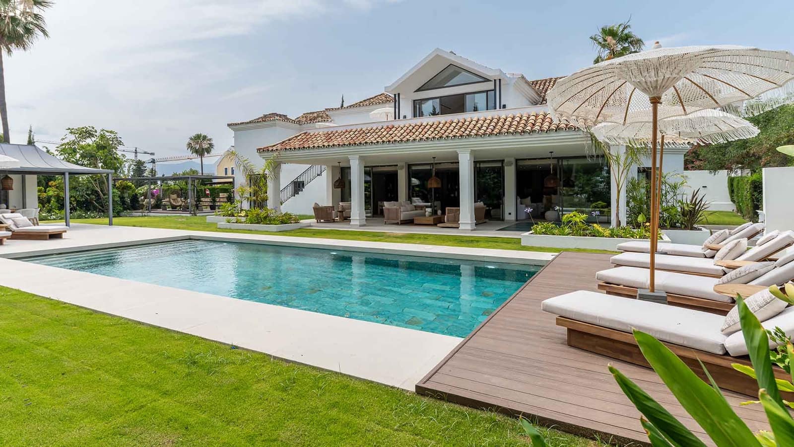 5 soverom Villa til salgs i Estepona - € 3 495 000 (Ref: 9371983)