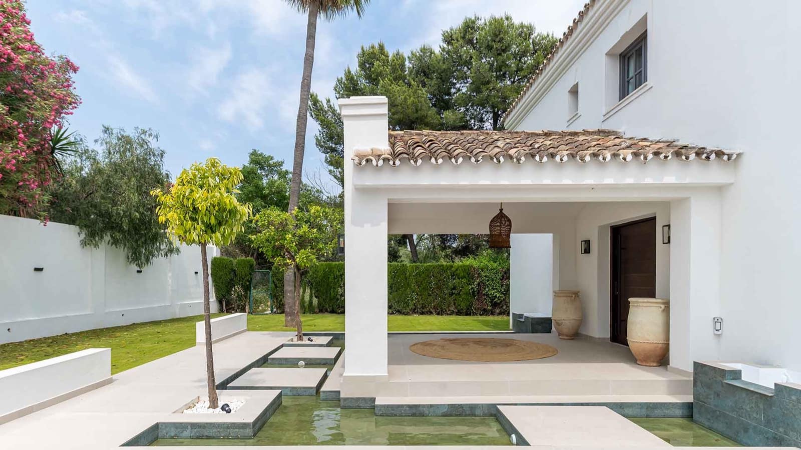 5 soverom Villa til salgs i Estepona - € 3 495 000 (Ref: 9371983)