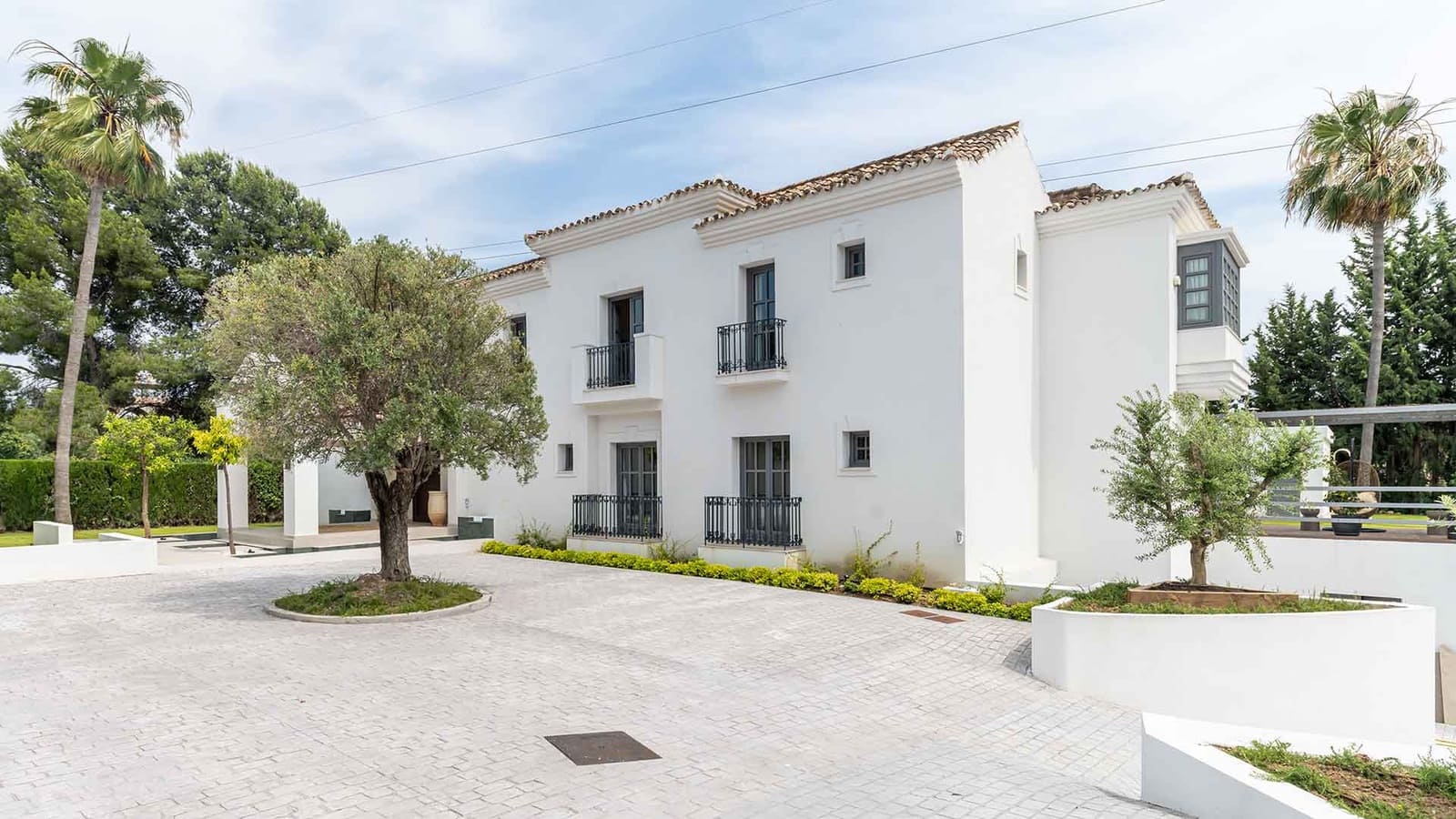 5 soverom Villa til salgs i Estepona - € 3 495 000 (Ref: 9371983)