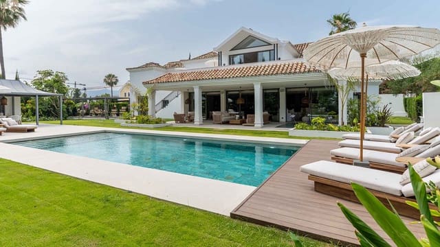 5 makuuhuone Huvila myytävänä paikassa Centro, Estepona - 3 495 000 € (Ref: 9371983)