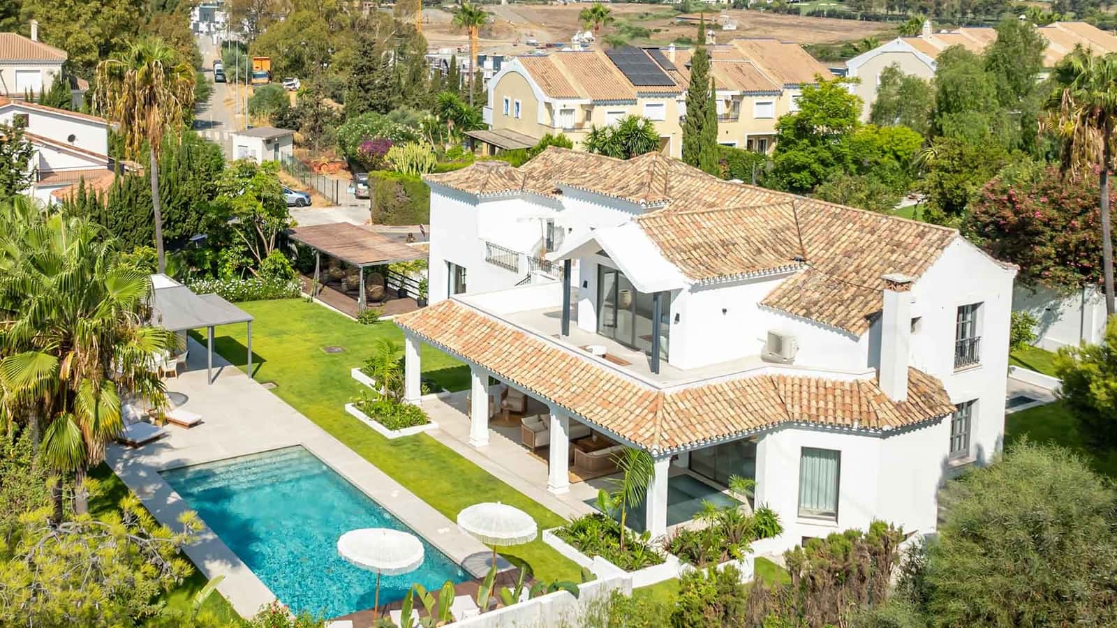 5 soverom Villa til salgs i Estepona - € 3 495 000 (Ref: 9371983)