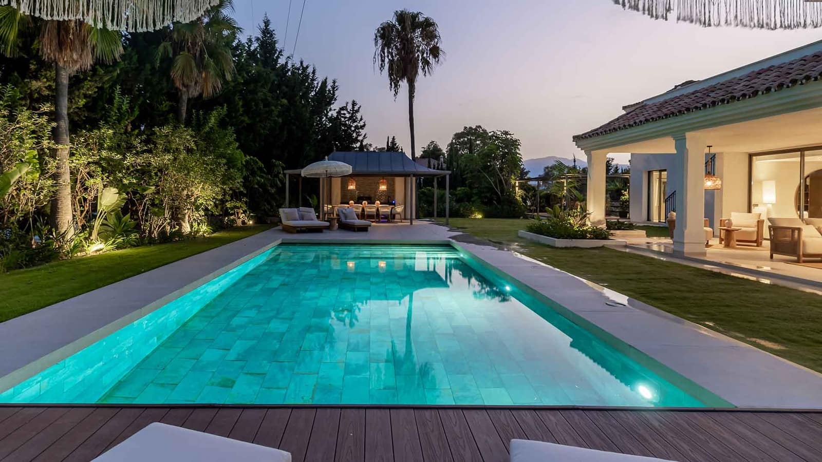 5 soverom Villa til salgs i Estepona - € 3 495 000 (Ref: 9371983)