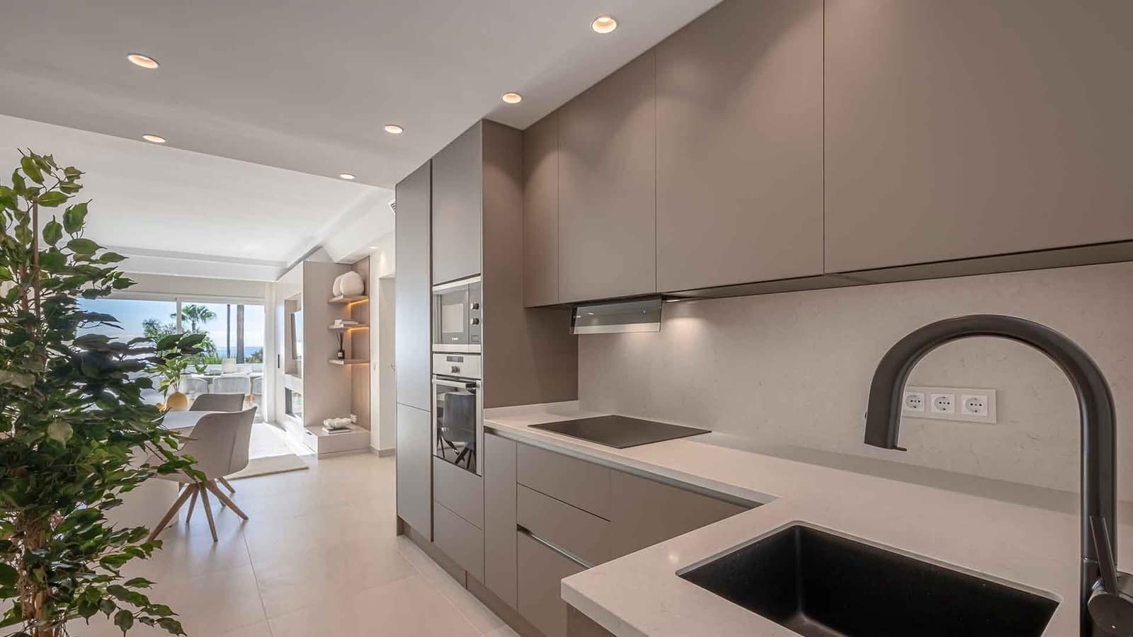 2 soverom Leilighet til salgs i Costalita med svømmebasseng - € 995 000 (Ref: 9387806)