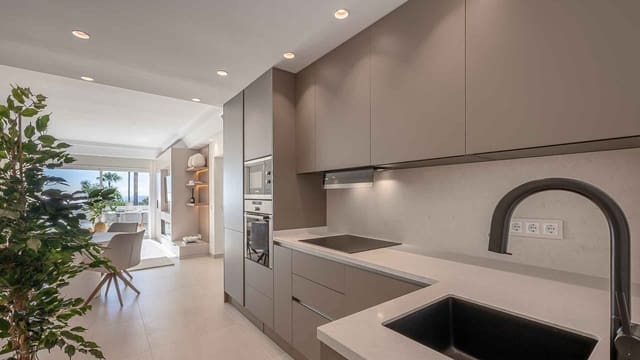 2 soveværelse Lejlighed til salg i Costalita, Estepona med swimmingpool - € 995.000 (Ref: 9387806)