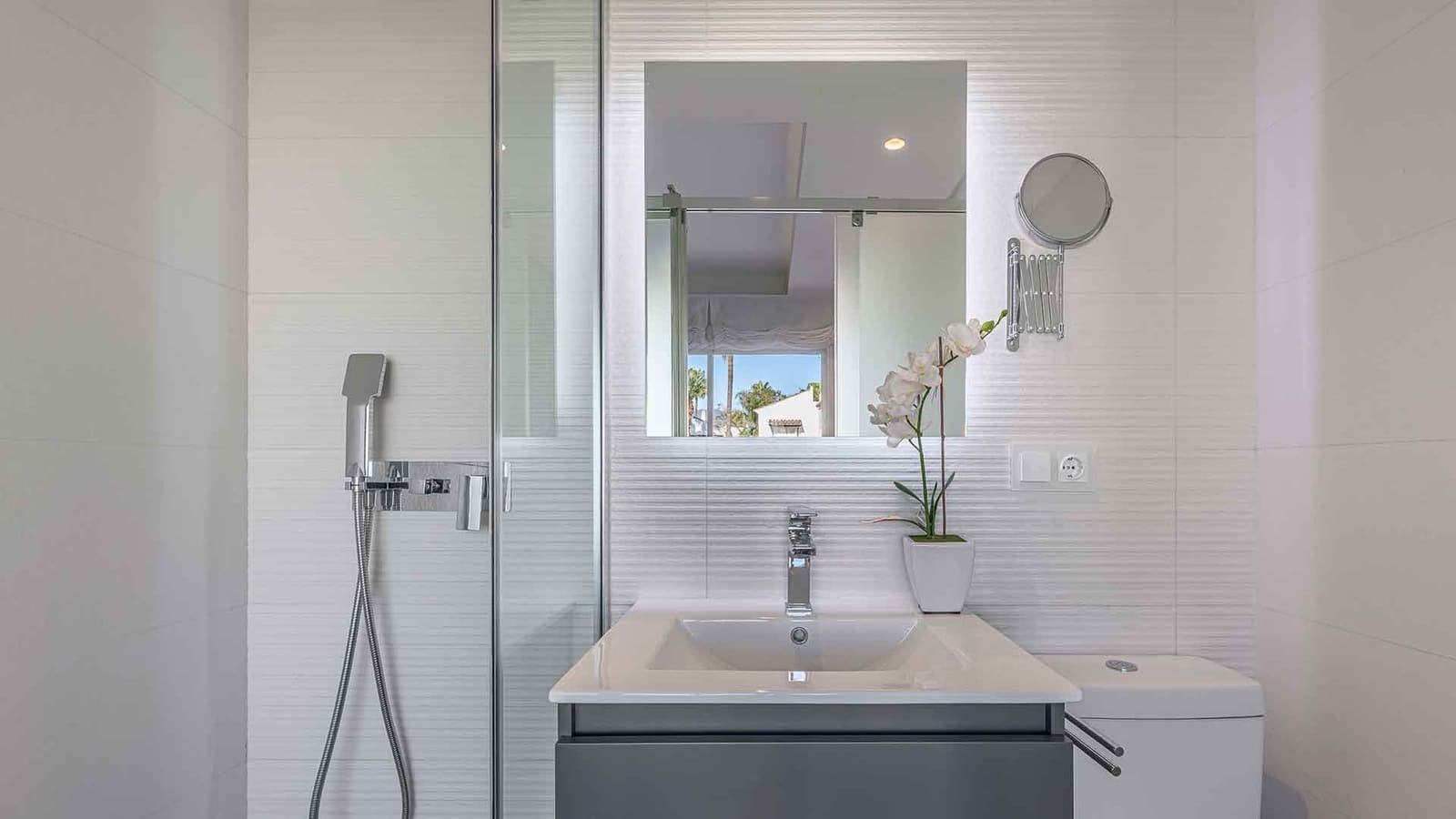 2 soverom Leilighet til salgs i Costalita med svømmebasseng - € 995 000 (Ref: 9387806)