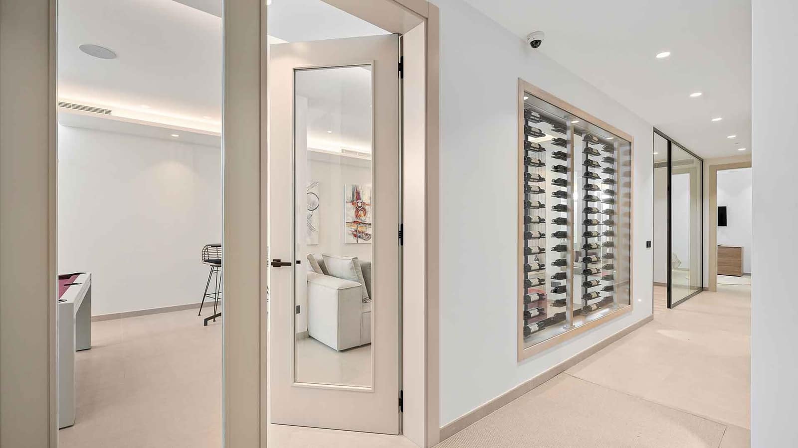 4 sypialnia Willa na sprzedaż w Nueva Andalucia z basenem - 3 950 000 € (Ref: 9390566)