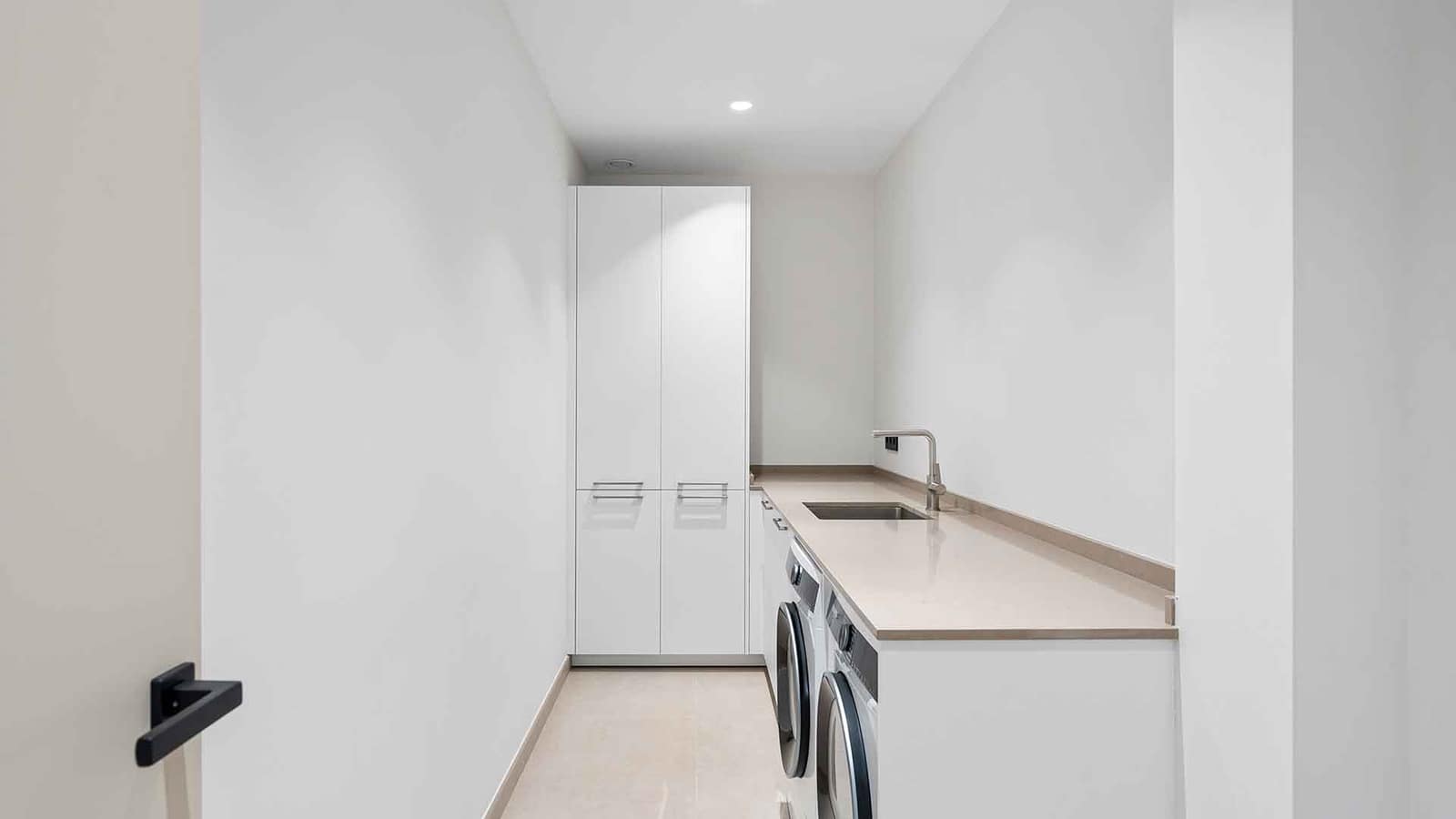 4 sypialnia Willa na sprzedaż w Nueva Andalucia z basenem - 3 950 000 € (Ref: 9390566)