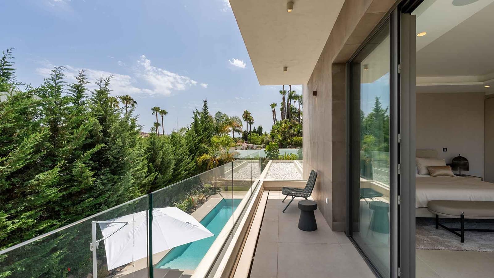 4 sypialnia Willa na sprzedaż w Nueva Andalucia z basenem - 3 950 000 € (Ref: 9390566)