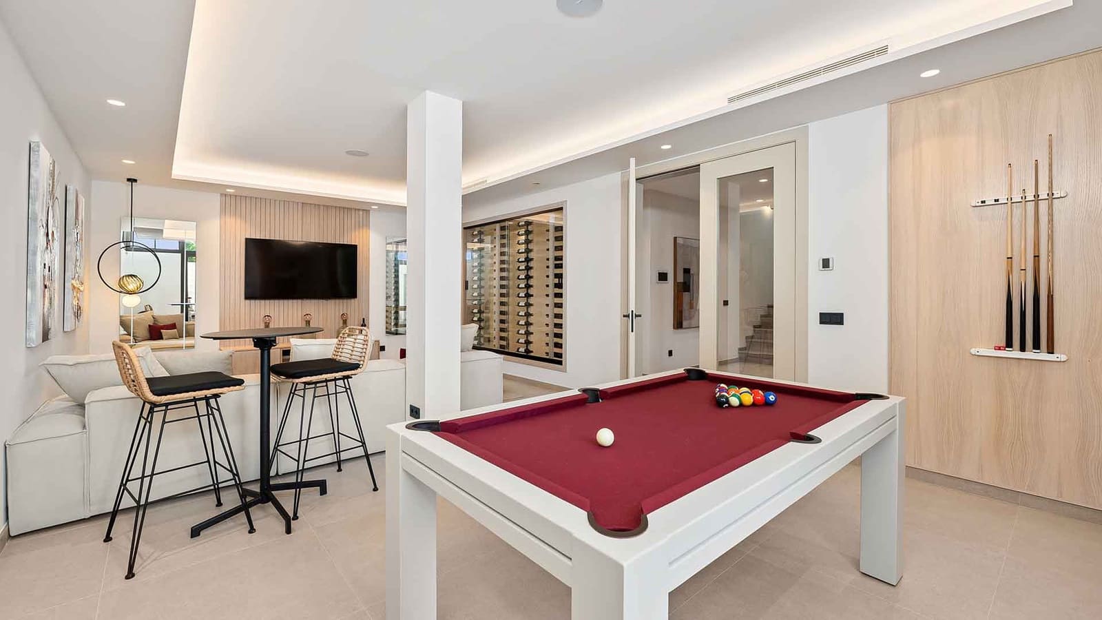 4 sypialnia Willa na sprzedaż w Nueva Andalucia z basenem - 3 950 000 € (Ref: 9390566)