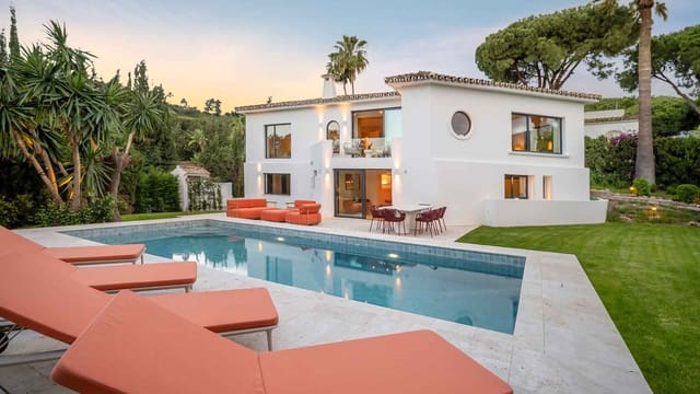 4 sypialnia Willa na sprzedaż w Las Brisas, Marbella z basenem - 3 100 000 € (Ref: 9390567)
