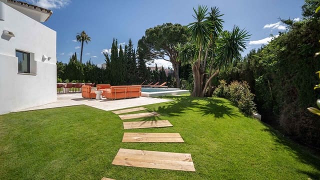 4 sypialnia Willa na sprzedaż w Las Brisas, Marbella z basenem - 3 100 000 € (Ref: 9390567)