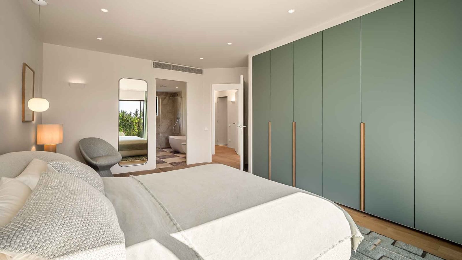 4 sypialnia Willa na sprzedaż w Nueva Andalucia z basenem - 3 100 000 € (Ref: 9390567)