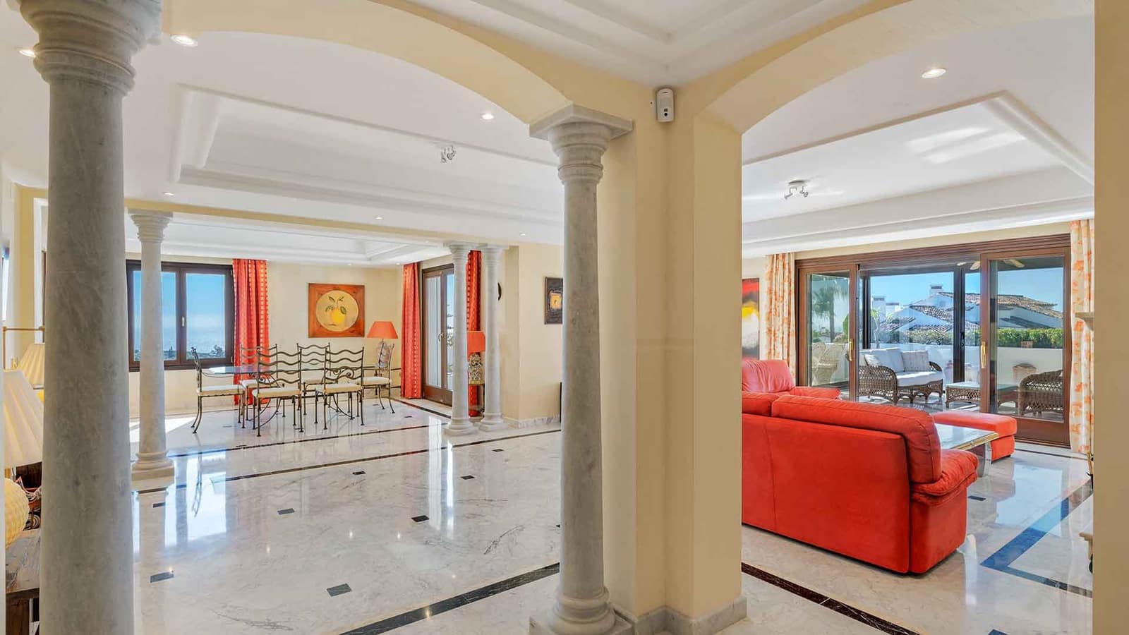 4 soveværelse Penthouse til salg i Golden Mile med swimmingpool - € 2.600.000 (Ref: 9398379)