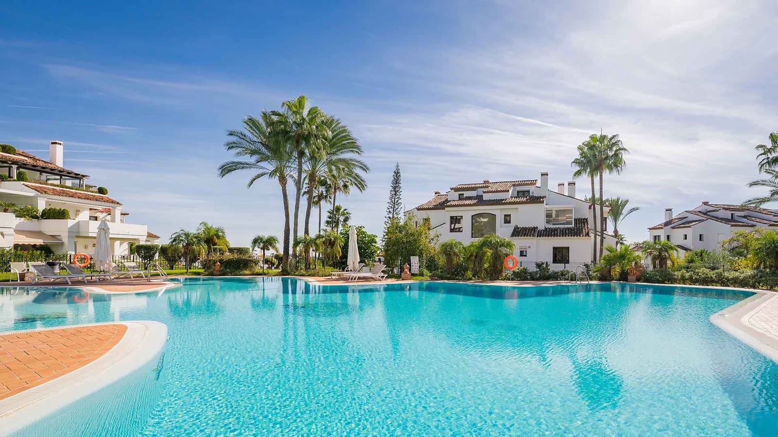 4 soveværelse Penthouse til salg i Golden Mile med swimmingpool - € 2.600.000 (Ref: 9398379)