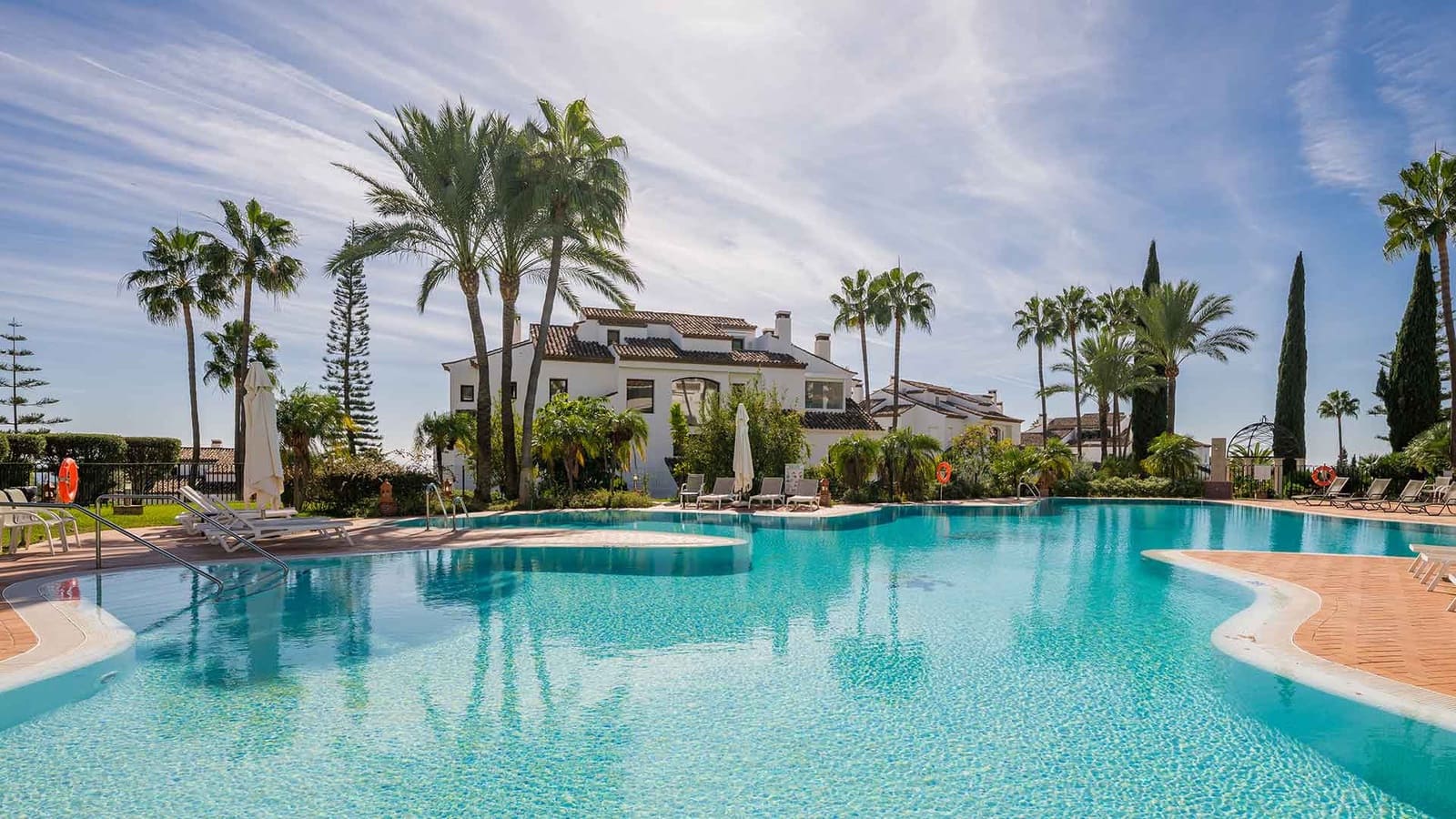 4 soveværelse Penthouse til salg i Golden Mile med swimmingpool - € 2.600.000 (Ref: 9398379)