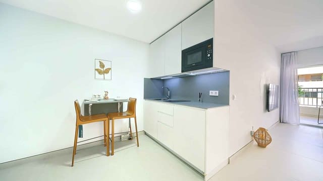 Studio te koop in Lomas De Marbella, Marbella met zwembad - € 309.000 (Ref: 9413959)