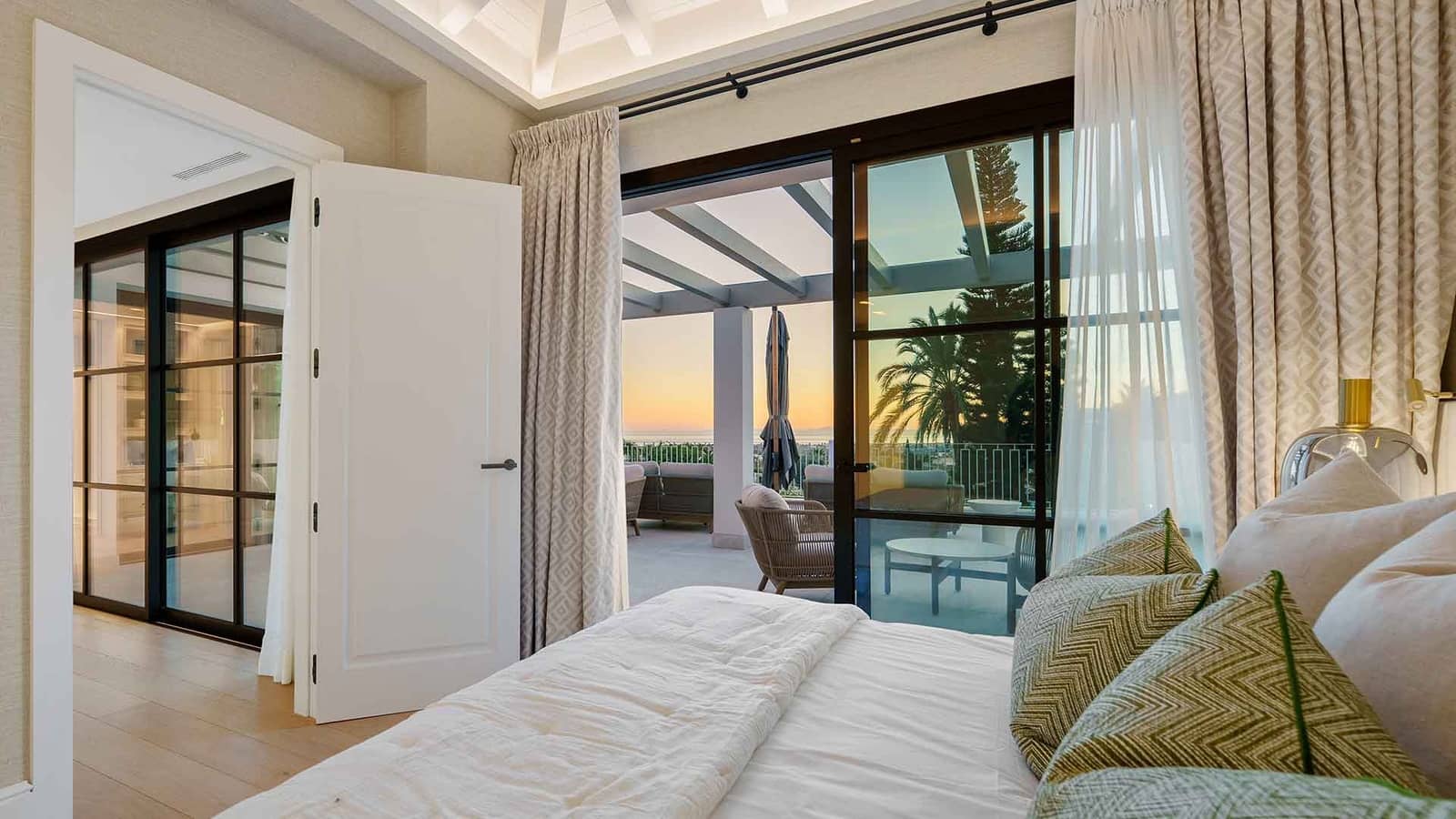 5 chambre Villa/Maison à vendre à Benahavis avec piscine - 6 250 000 € (Ref: 9427098)