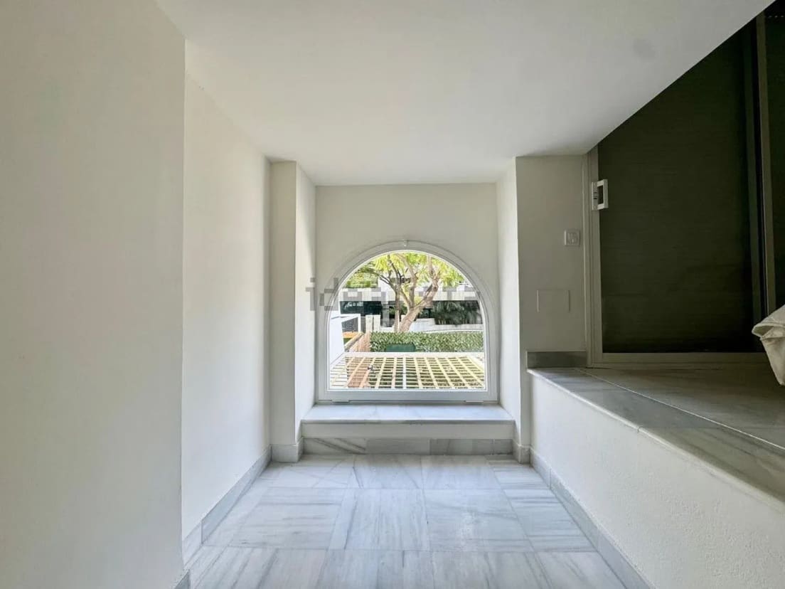 2 soverom Leilighet til salgs i Marbella med svømmebasseng - € 849 000 (Ref: 9430984)