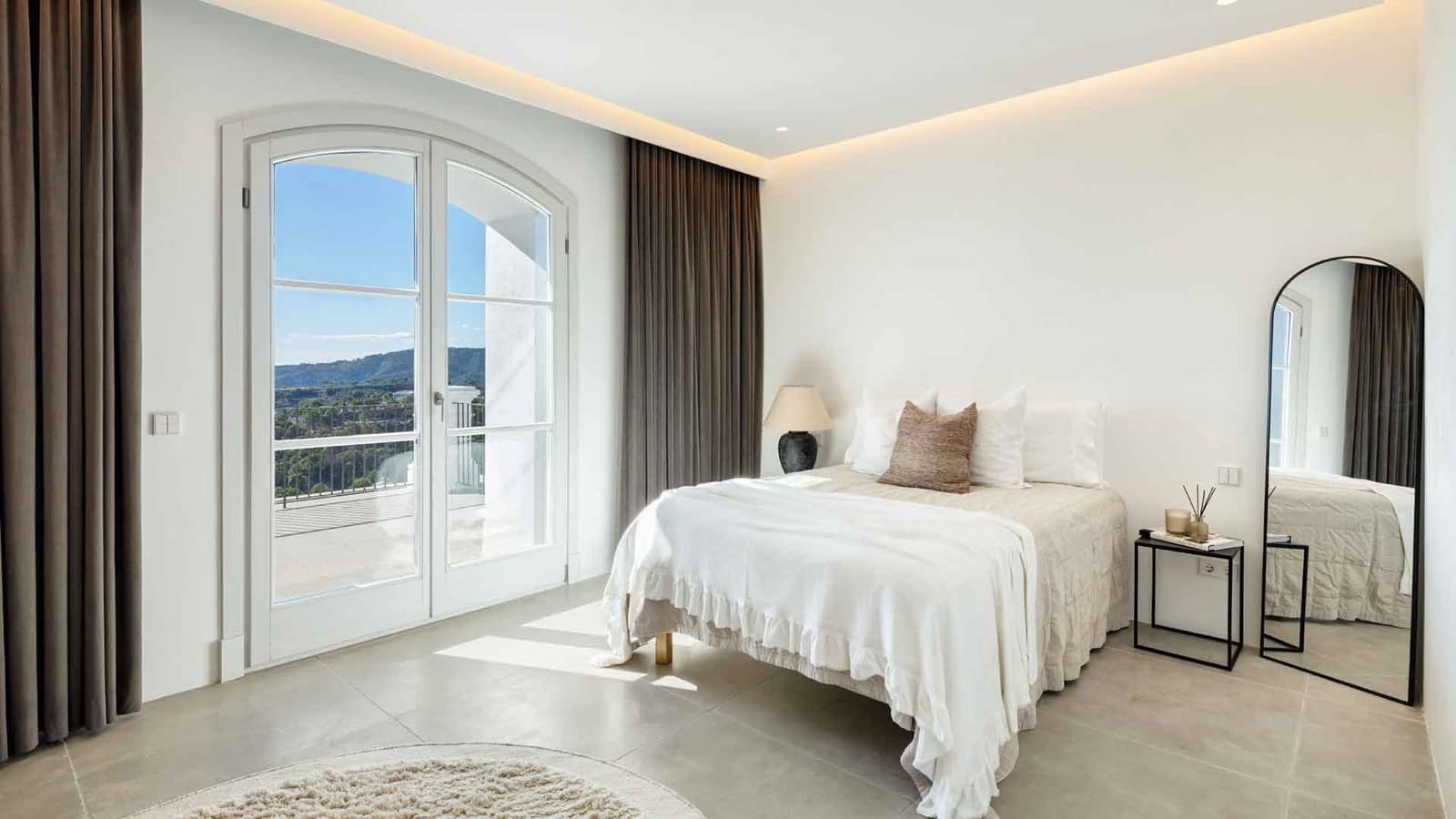 7 soverom Villa til salgs i Benahavis med svømmebasseng - € 10 700 000 (Ref: 9437114)