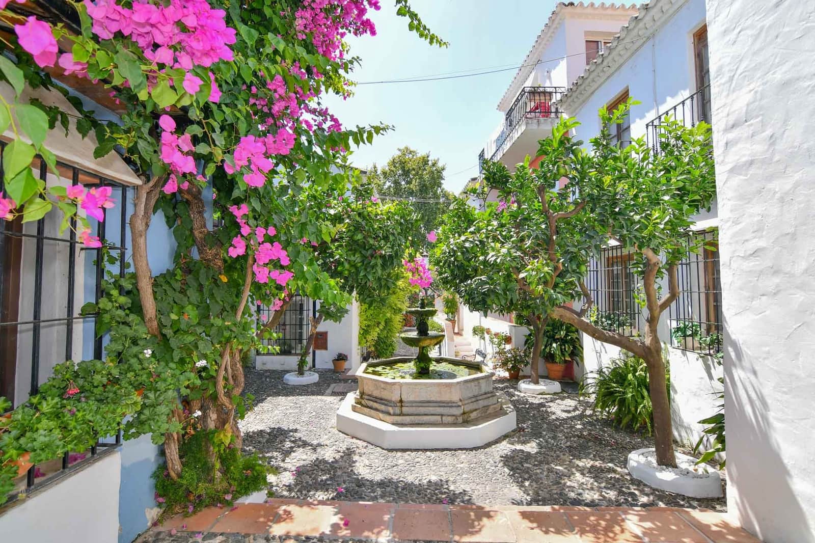 2 bedroom Townhouse for sale in Golden Mile - € 1,150,000 (Ref: 9437116)