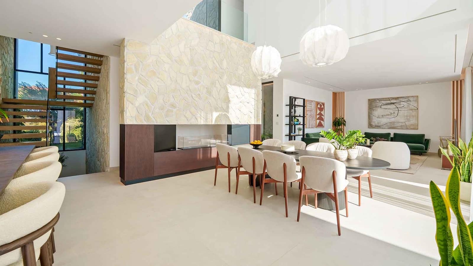 5 bedroom Villa for sale in La Quinta with pool - € 5,495,000 (Ref: 9439998)