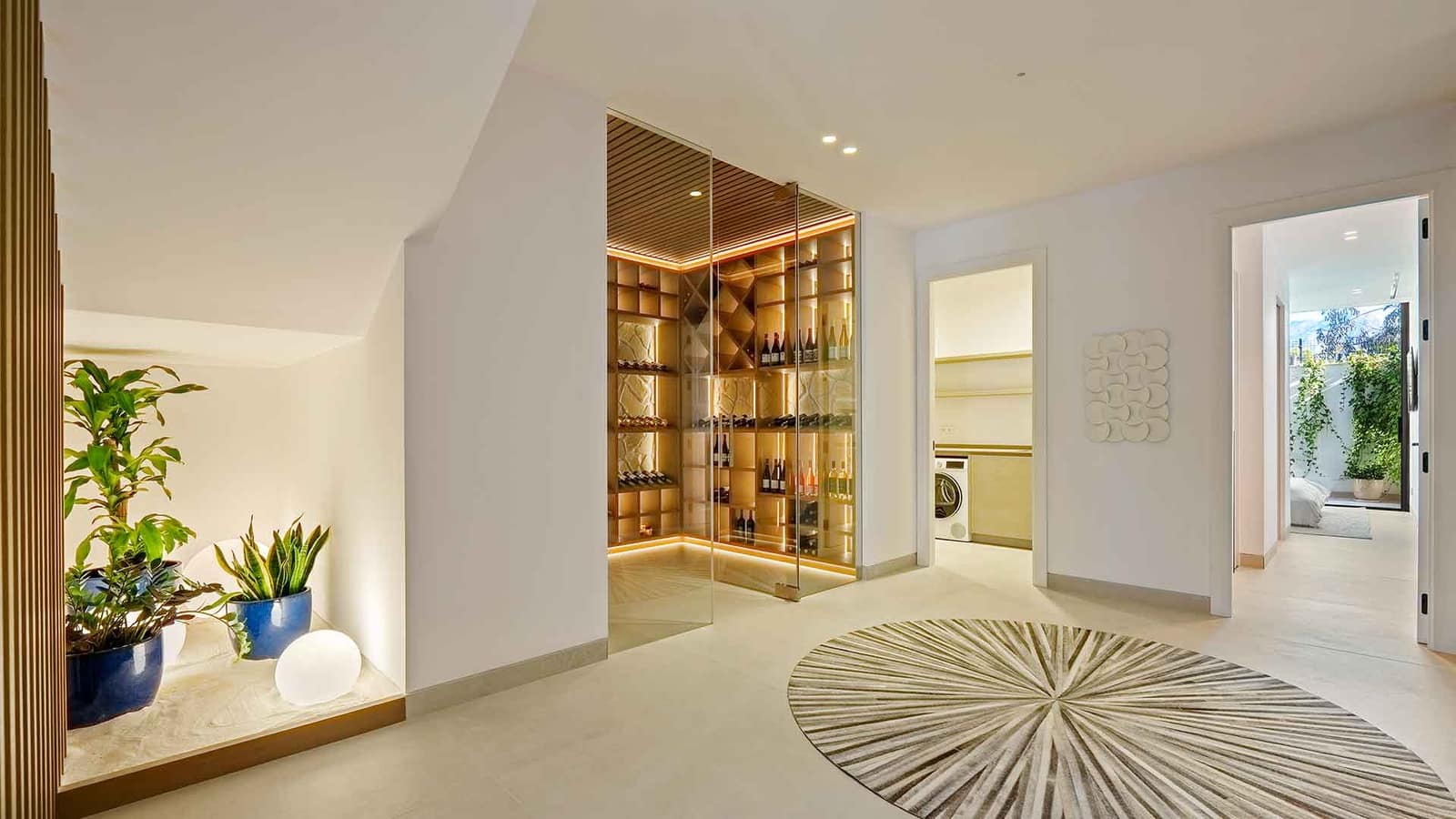 5 bedroom Villa for sale in La Quinta with pool - € 5,495,000 (Ref: 9439998)