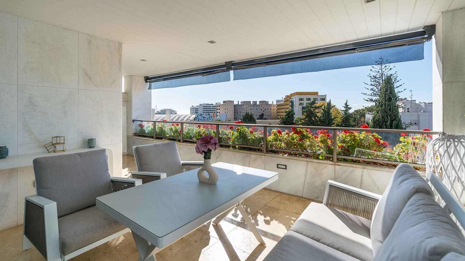 3 soverom Leilighet til salgs i Golden Mile med svømmebasseng - € 1 543 000 (Ref: 9448874)