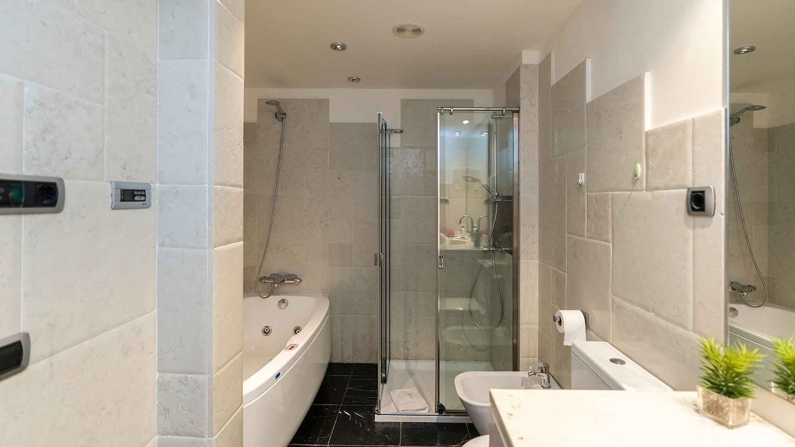 3 soverom Leilighet til salgs i Golden Mile med svømmebasseng - € 1 543 000 (Ref: 9448874)