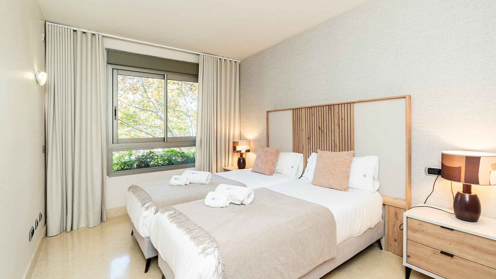 3 bedroom Apartment for sale in Golden Mile with pool - € 1,543,000 (Ref: 9448874)