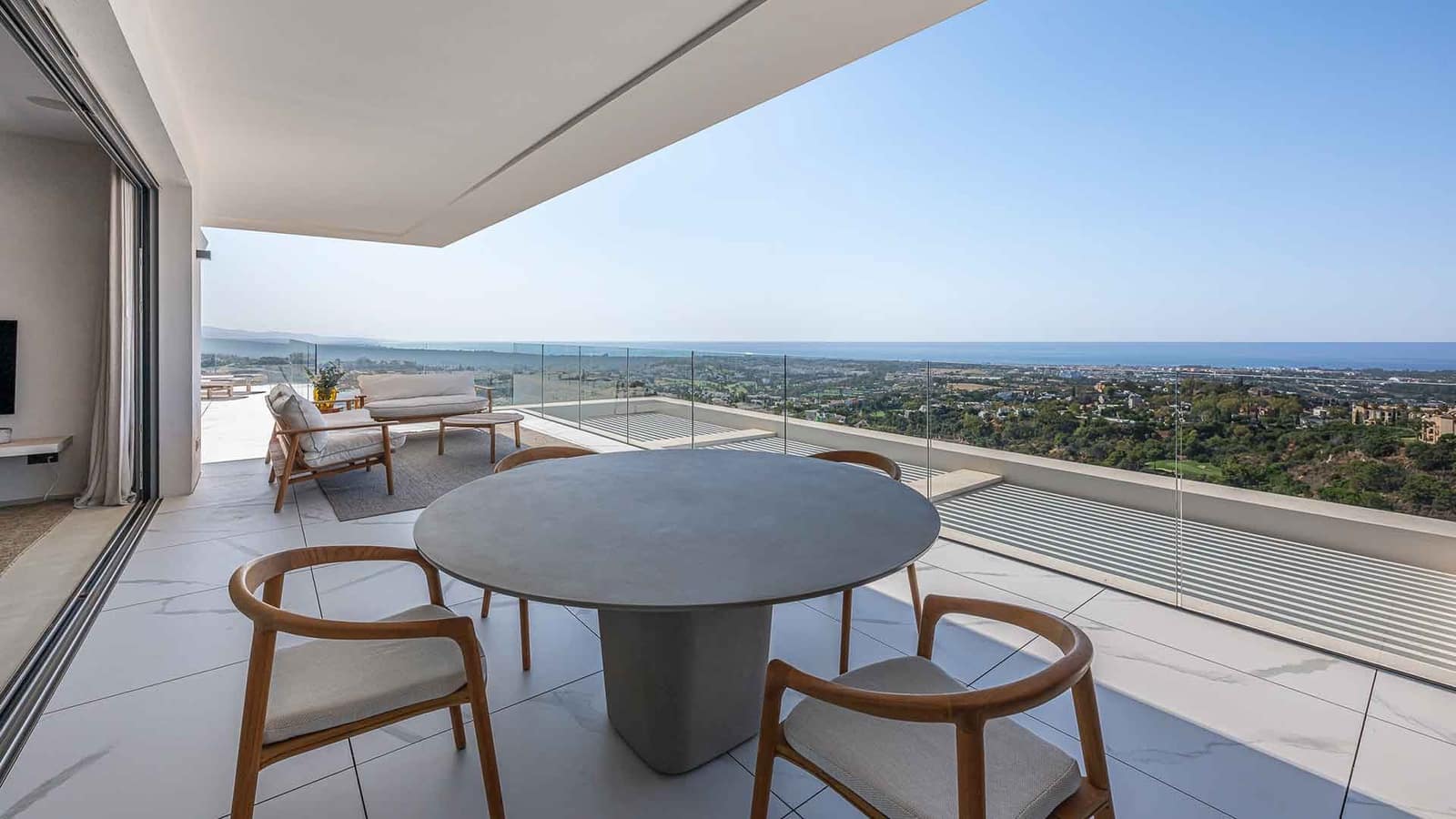 3 makuuhuone Huoneisto myytävänä paikassa Benahavis mukana uima-altaan - 1 950 000 € (Ref: 9450240)