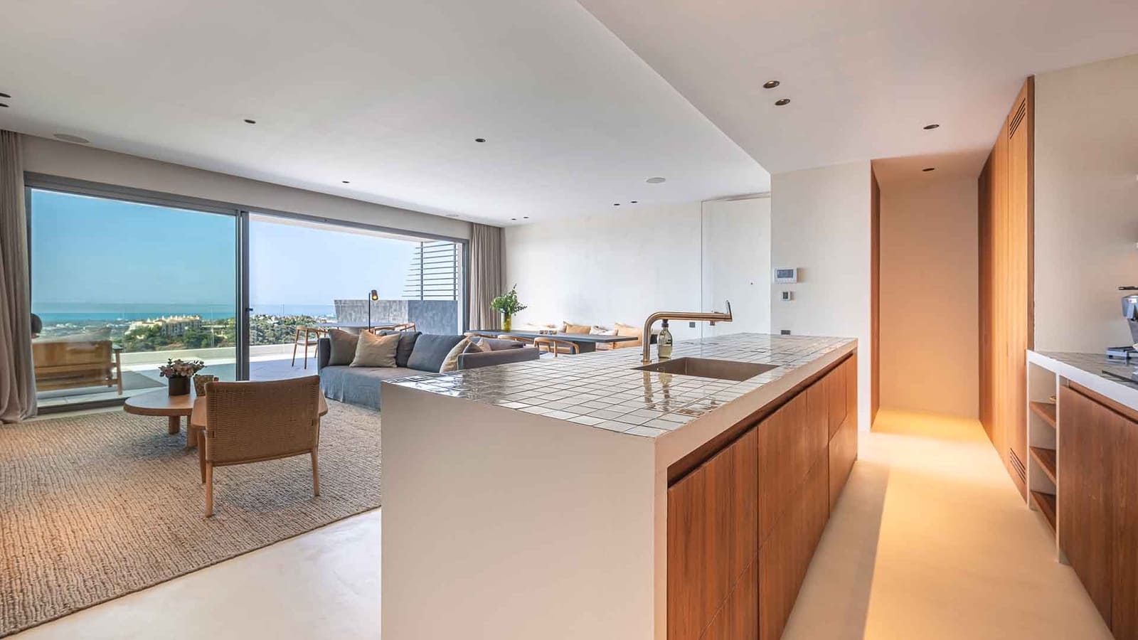 3 makuuhuone Huoneisto myytävänä paikassa Benahavis mukana uima-altaan - 1 950 000 € (Ref: 9450240)