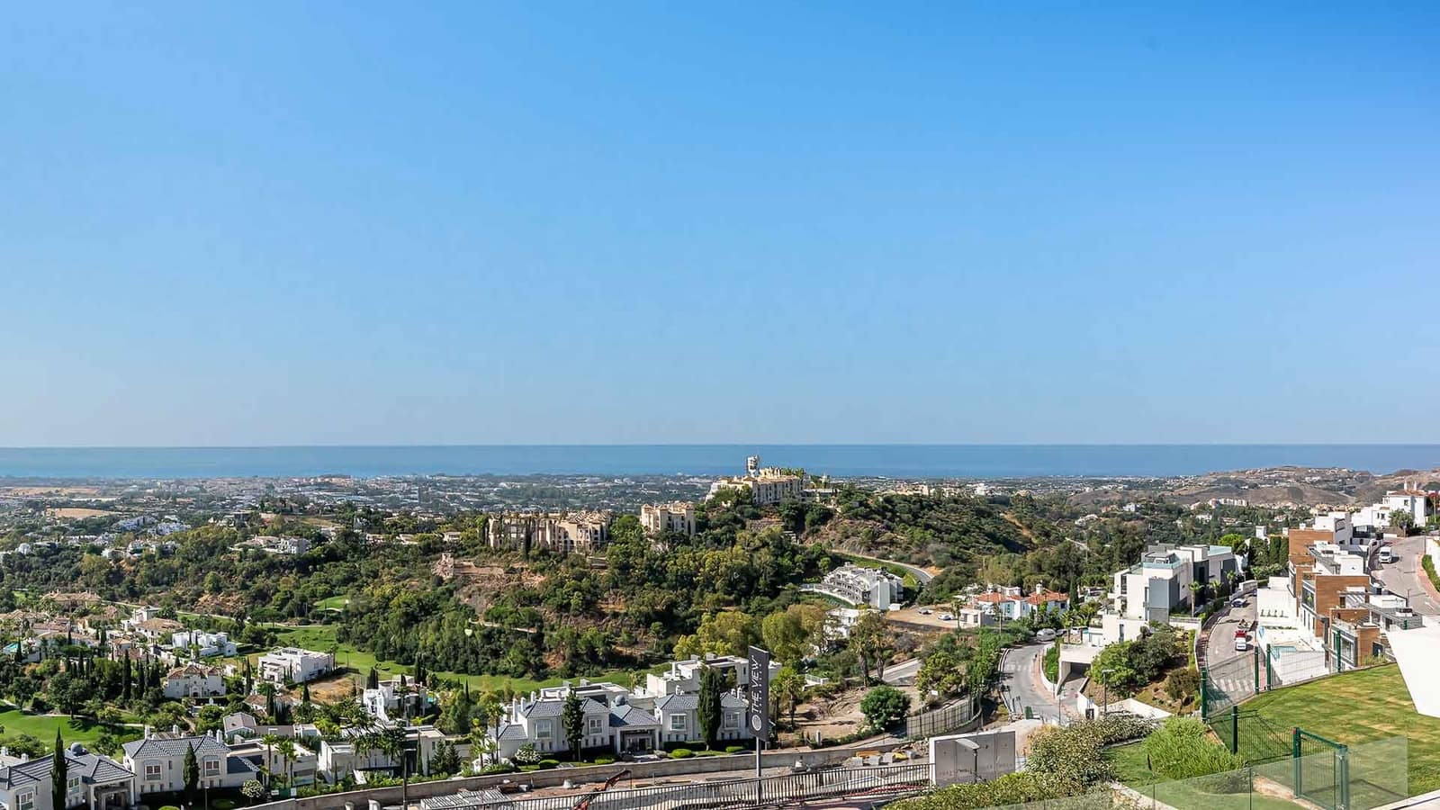 3 makuuhuone Huoneisto myytävänä paikassa Benahavis mukana uima-altaan - 1 950 000 € (Ref: 9450240)